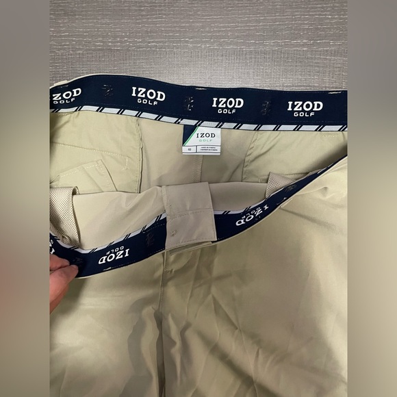 Brand New Izod Swing Flex Golf Shorts - Picture 3 of 5